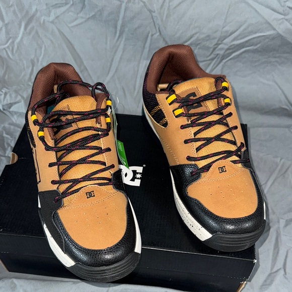 DC Tan and Black Sneakers with Suede Finish - Picture 1 of 9